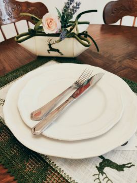 Show details for Eugen Übelhör Hirsch Brotkorb Grün- Green Stag Bread Basket Picture of Eugen Übelhör Hirsch Brotkorb Grün- Green Stag Bread Basket