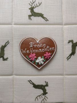 Show details for Real Salzburger Lebkuchenherz - Lebkuchen Hearts with Frohe Weihnachten writing (9.5cm) Picture of Real Salzburger Lebkuchenherz - Lebkuchen Hearts with Frohe Weihnachten writing (9.5cm)