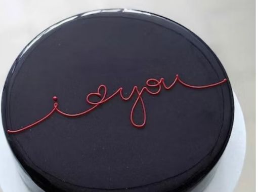 Picture of VALENTINE Sachertorte by Zuckermaus - Traditional Viennese Chocolate and Apricot Cake